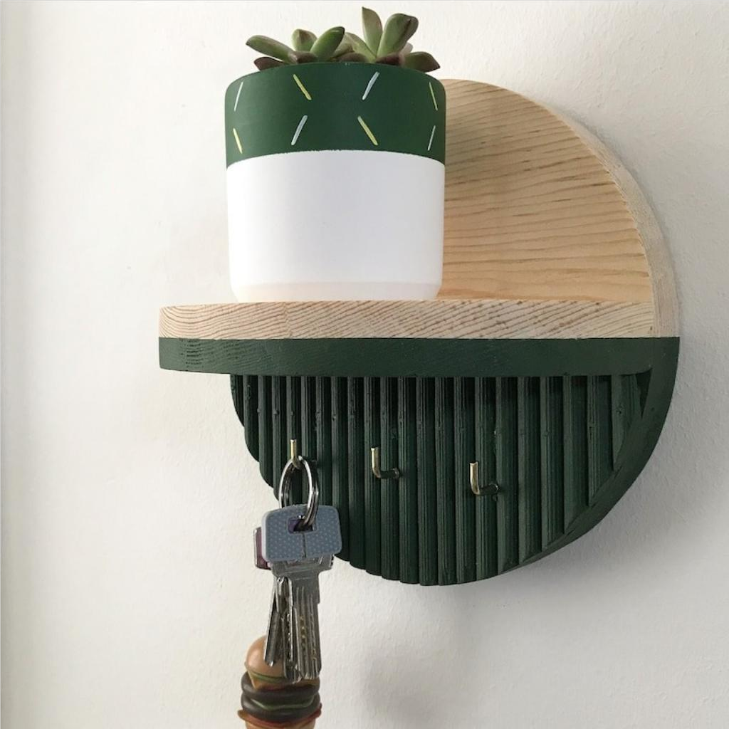 Key Holder with Round Minimalist Shelf