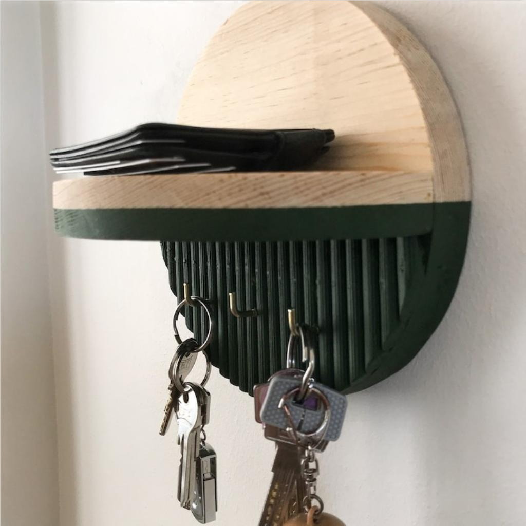 Key Holder with Round Minimalist Shelf